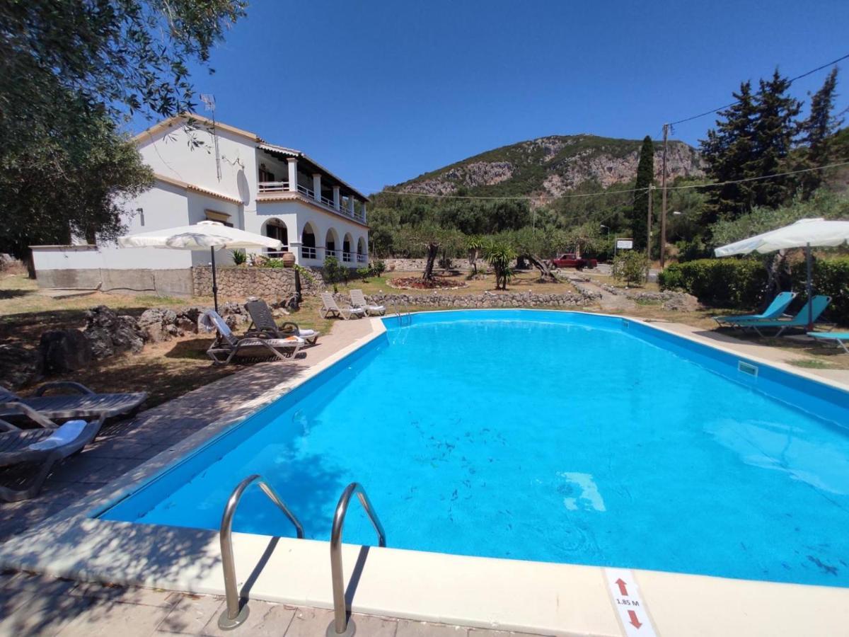Villa Eirini By Hoteliusリアパデス エクステリア 写真