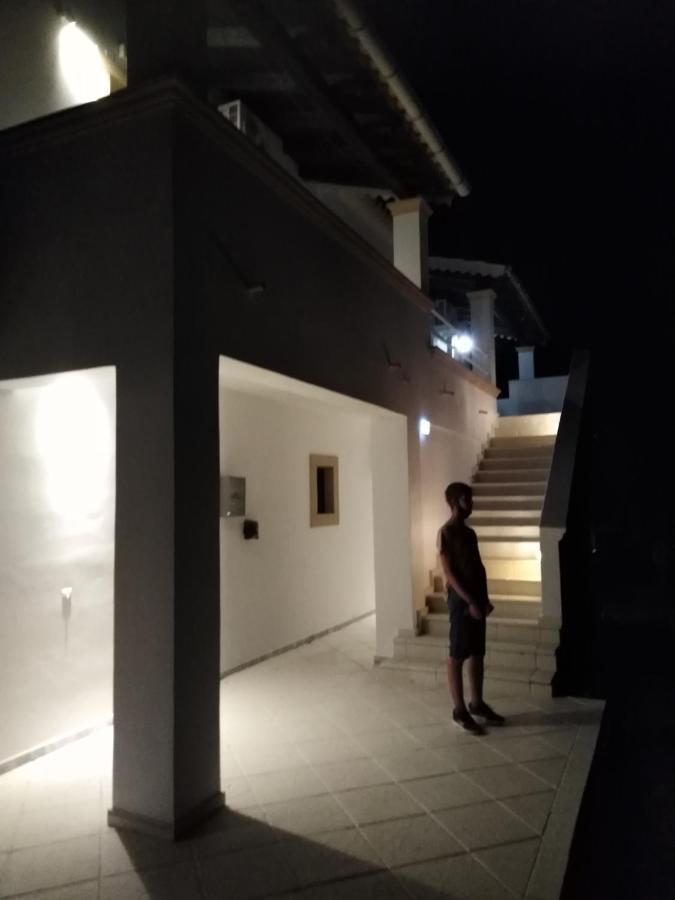 Villa Eirini By Hoteliusリアパデス エクステリア 写真