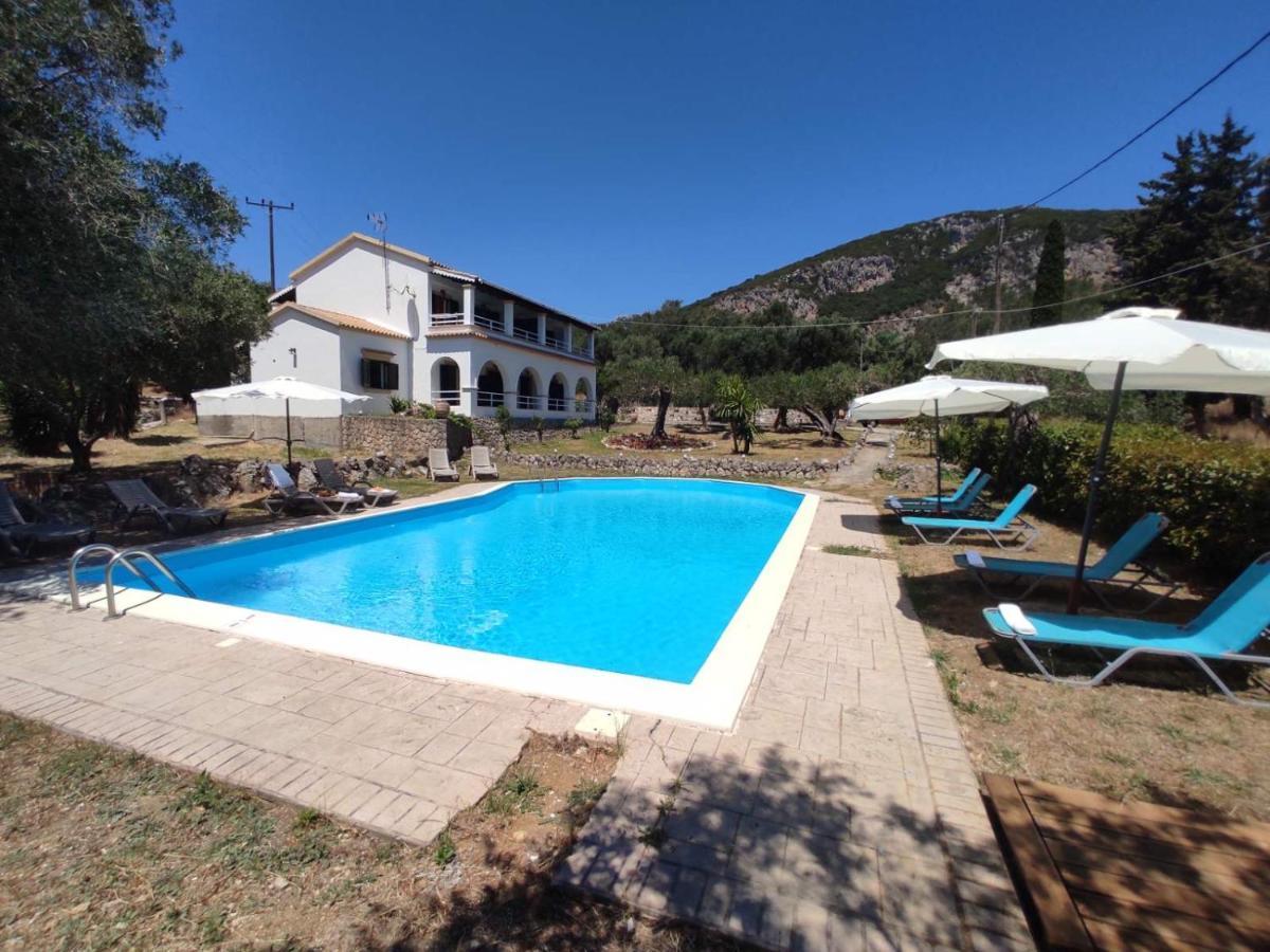Villa Eirini By Hoteliusリアパデス エクステリア 写真